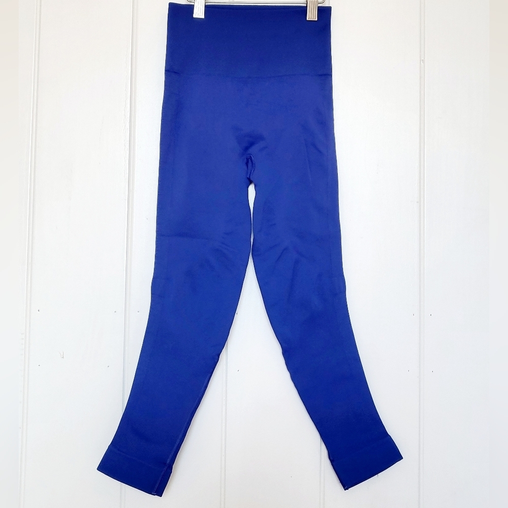 Lululemon Zone In Crop Sapphire Blue - Picture 5 of 6